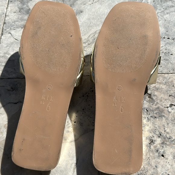 Mix no 6 gold mules - Picture 3 of 3